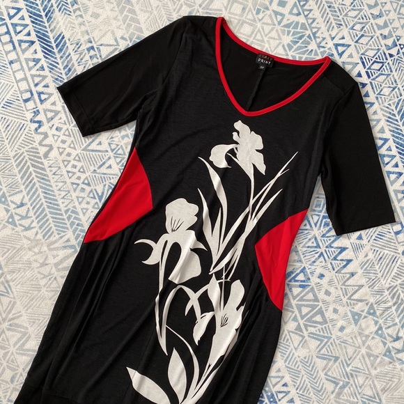 Crazy Print Black & Red Dress - Picture 2 of 6